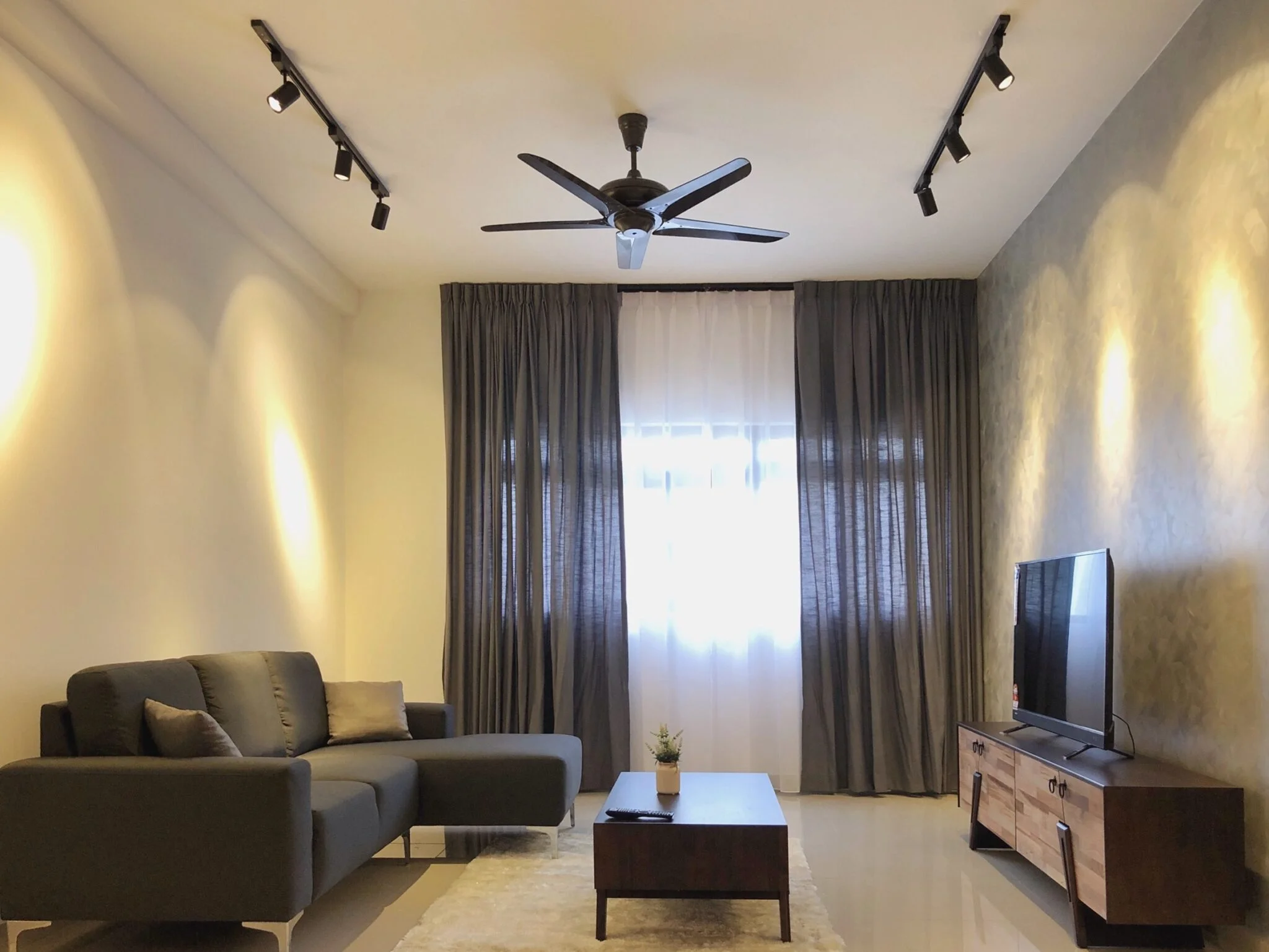 AWH_ Meridin_2_Living Room