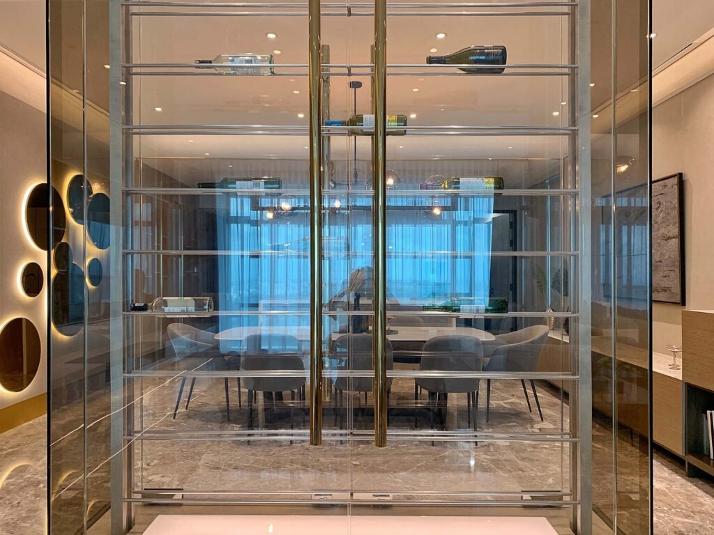 AWH_FS_1_Glass Display