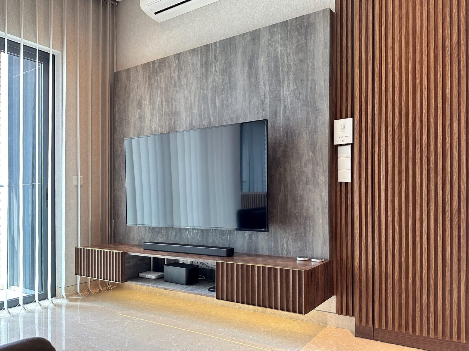 AWH_Lucentia_TV Cabinet