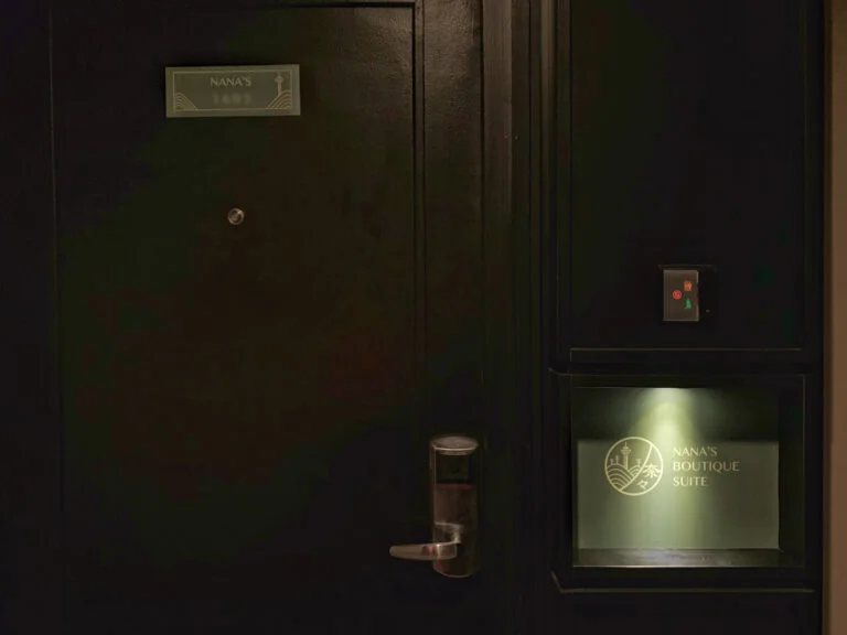 AWH_M101_Front Door