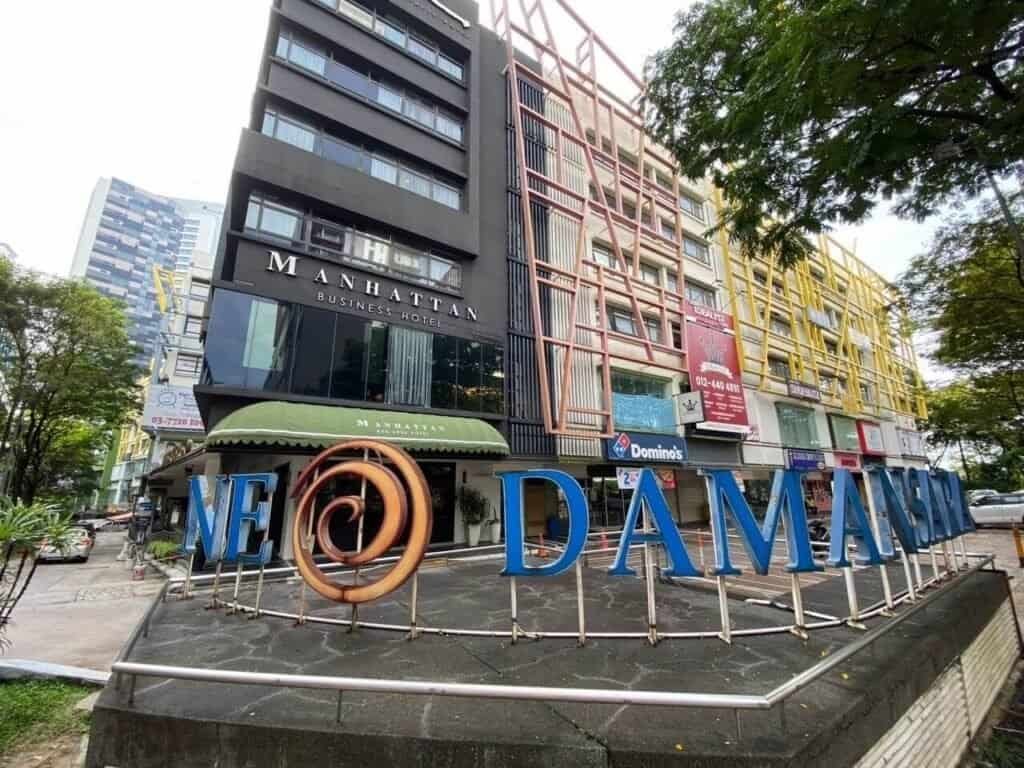 マレーシア・ペタリン・ジャヤ・不動産管理のtomorrow、観光地名 ネオ・ダマンサラ 外装の実景写真を提供